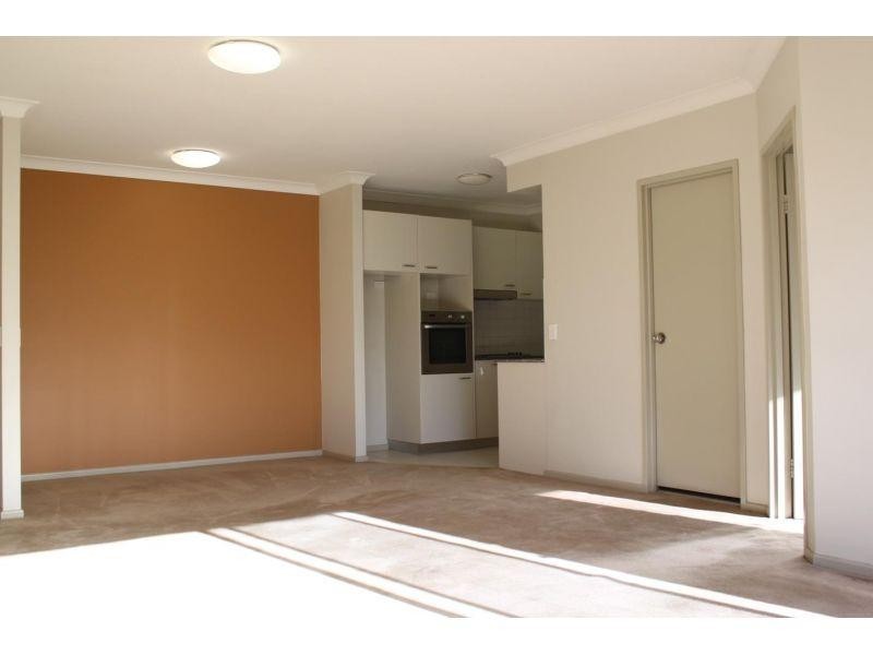 2/214 Princes Highway, Fairy Meadow NSW 2519