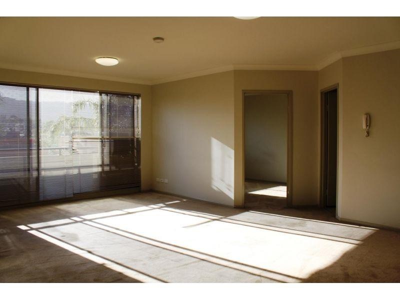 2/214 Princes Highway, Fairy Meadow NSW 2519