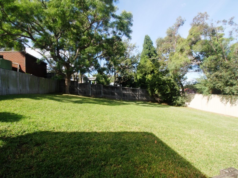 17 Koorabel Avenue, West Wollongong NSW 2500