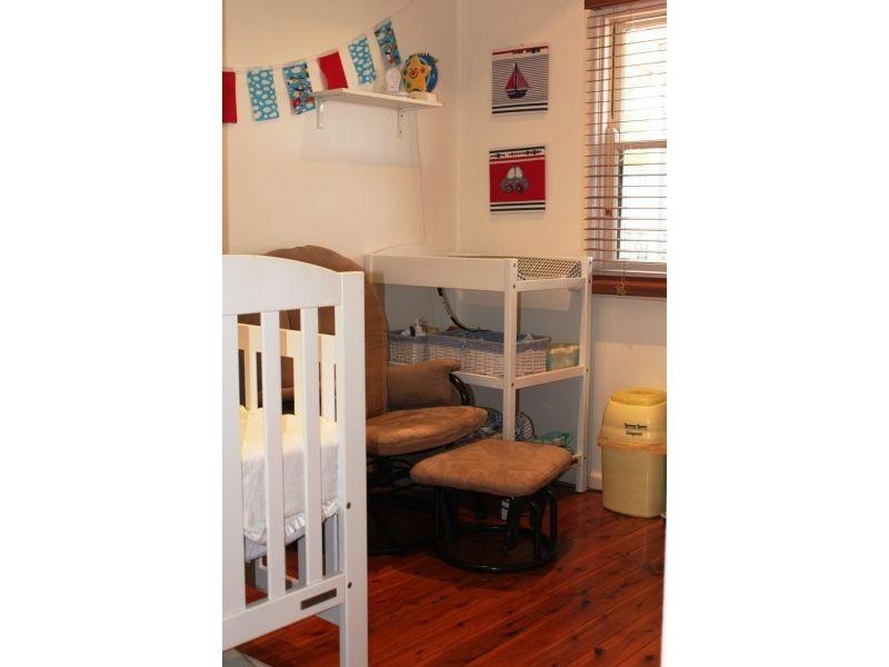 17 Koorabel Avenue, West Wollongong NSW 2500