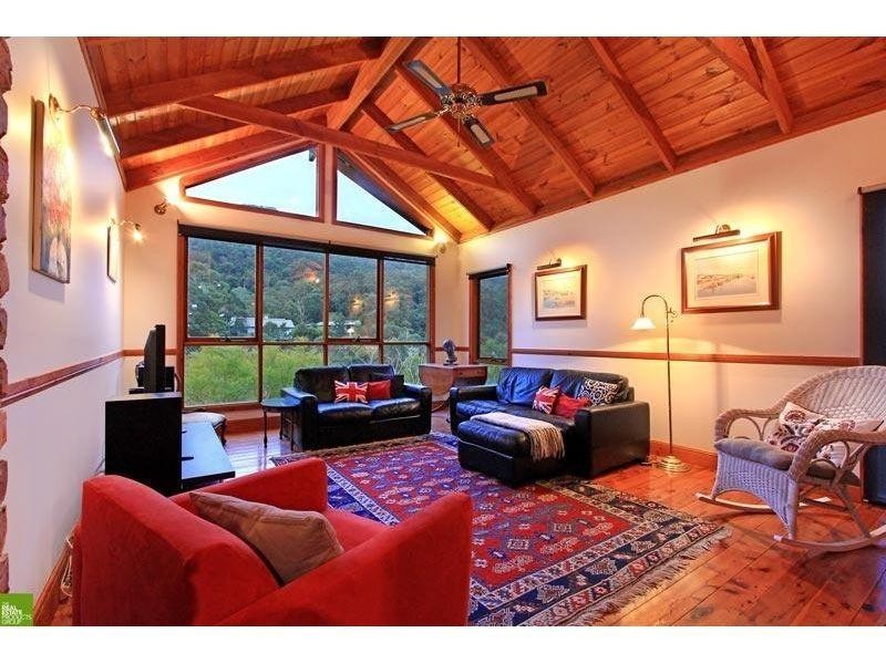 1 Aviemore Place, Figtree NSW 2525