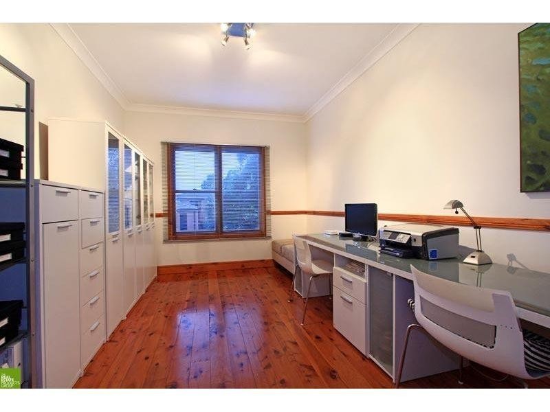 1 Aviemore Place, Figtree NSW 2525