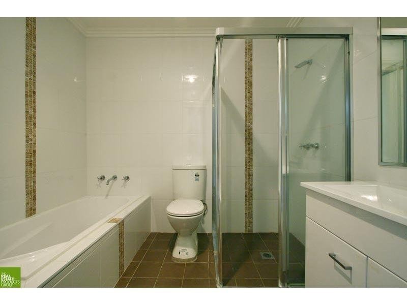 3/50 Greenacre Rd, Wollongong NSW 2500