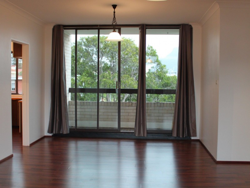 6/4 Pleasant Ave, North Wollongong NSW 2500