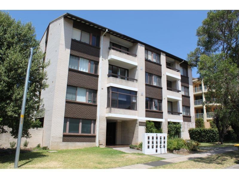 6/4 Pleasant Ave, North Wollongong NSW 2500