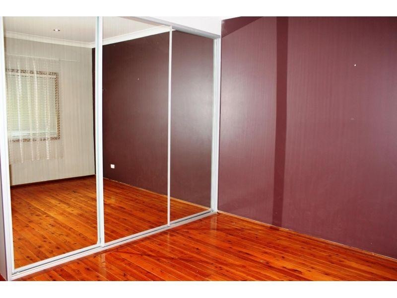 25 Annie Street, Corrimal NSW 2518