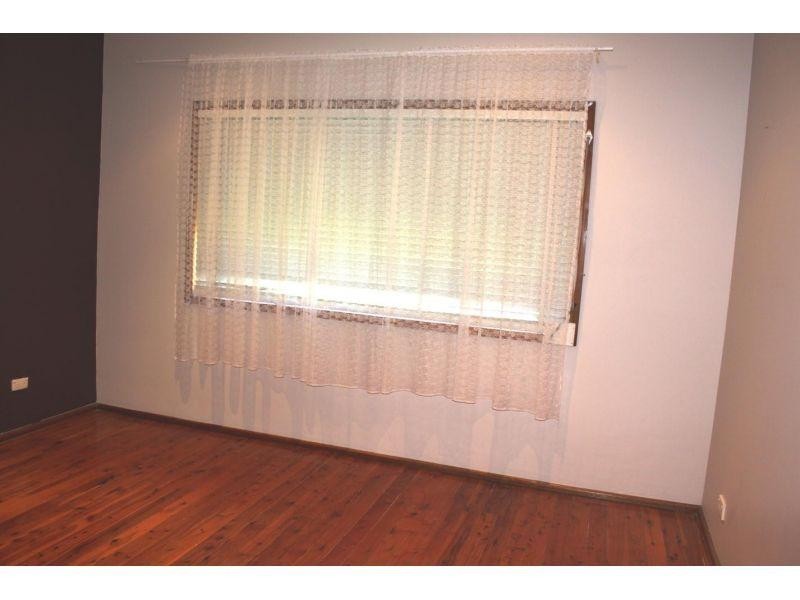 25 Annie Street, Corrimal NSW 2518