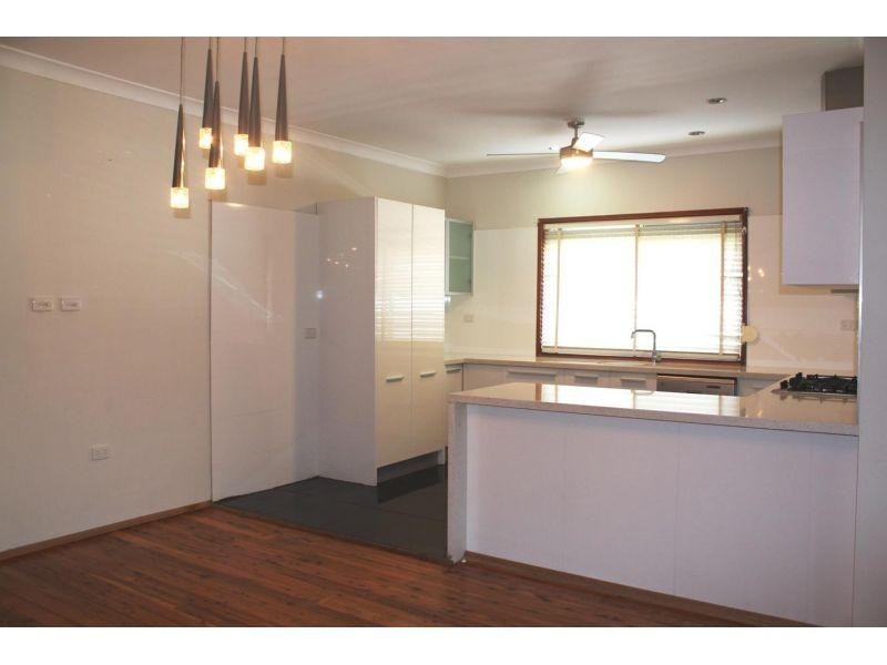 25 Annie Street, Corrimal NSW 2518