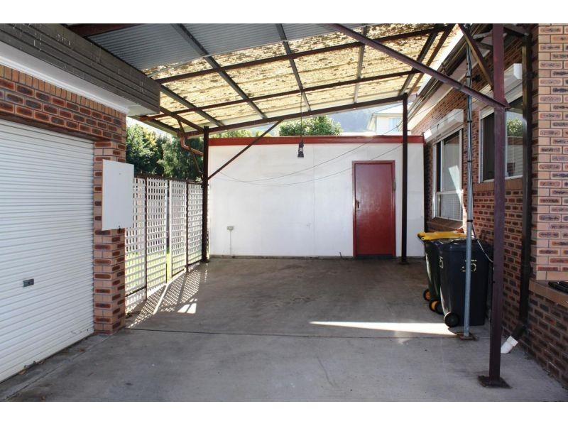 25 Annie Street, Corrimal NSW 2518