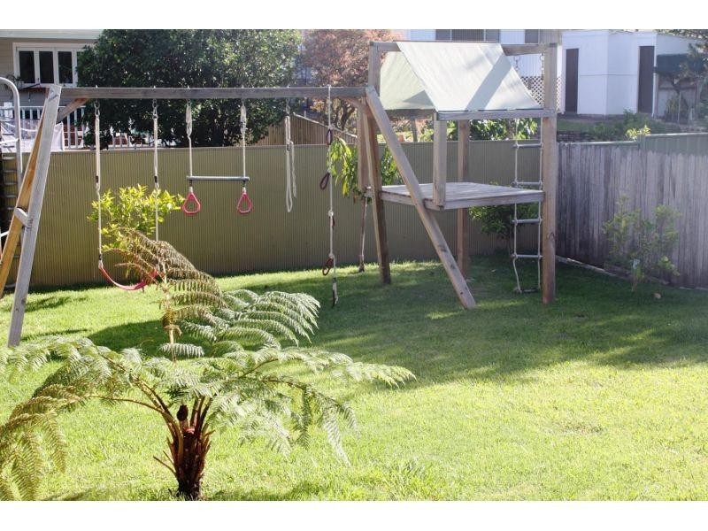 25 Annie Street, Corrimal NSW 2518