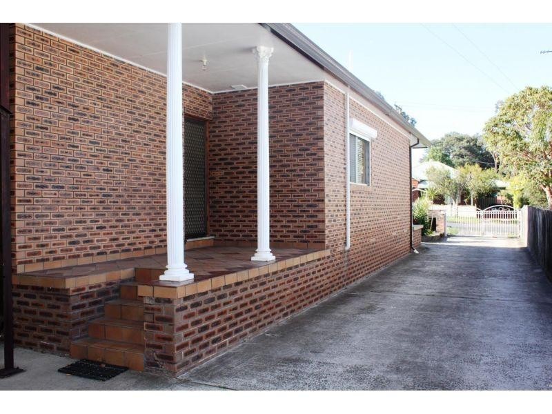 25 Annie Street, Corrimal NSW 2518