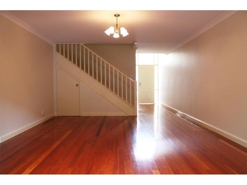 12/14 Raymond Road, Thirroul NSW 2515