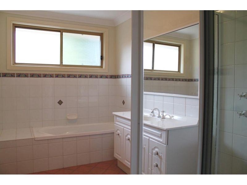 12/14 Raymond Road, Thirroul NSW 2515