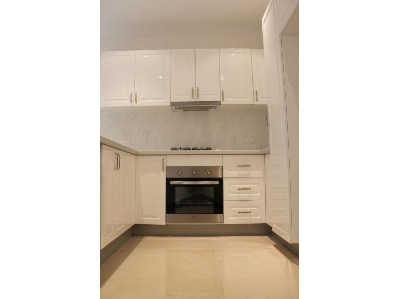 37  Waples Road, Unanderra NSW 2526