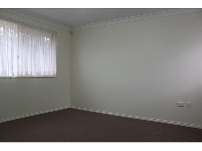 8/12 Lake Parade, East Corrimal NSW 2518