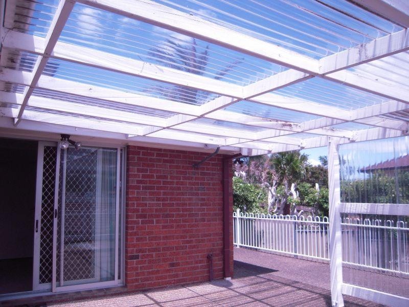 121 Cummins Street, Unanderra NSW 2526