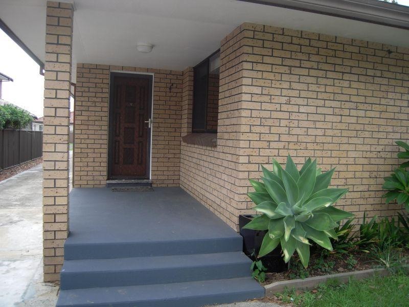 2/30 Carroll Road, East Corrimal NSW 2518