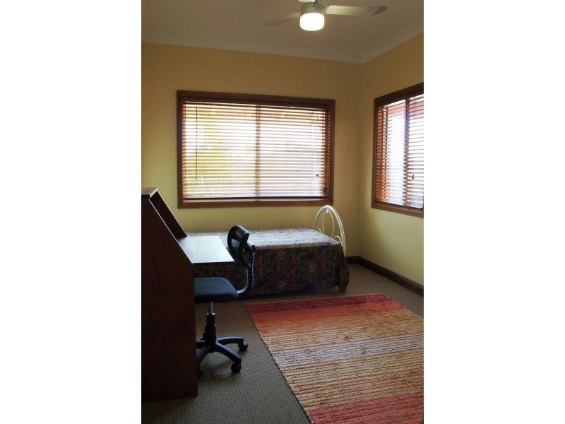 2/9 Jardine Street, Fairy Meadow NSW 2519