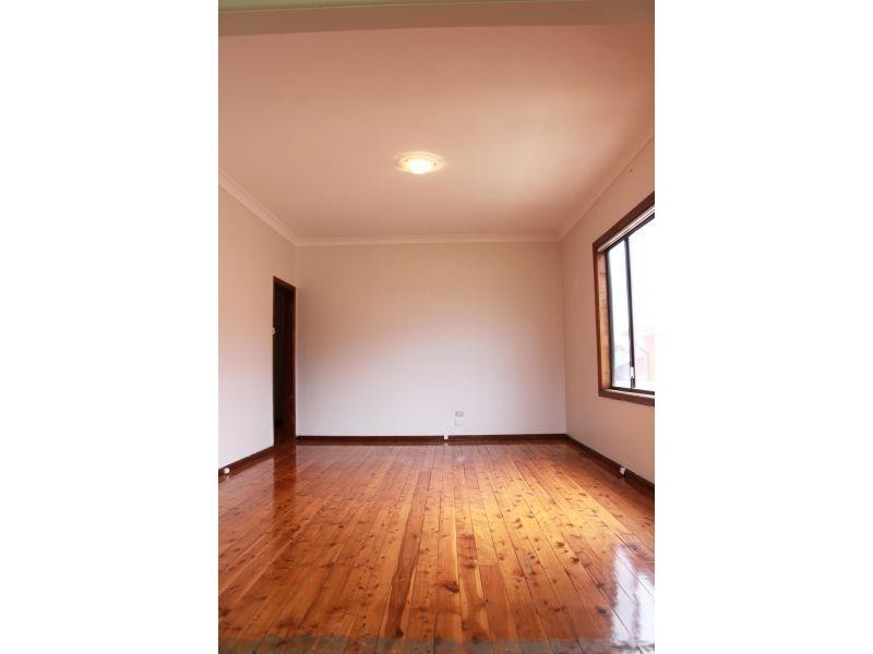 50 Third Ave, Port Kembla NSW 2505