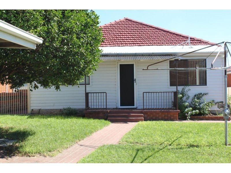 50 Third Ave, Port Kembla NSW 2505
