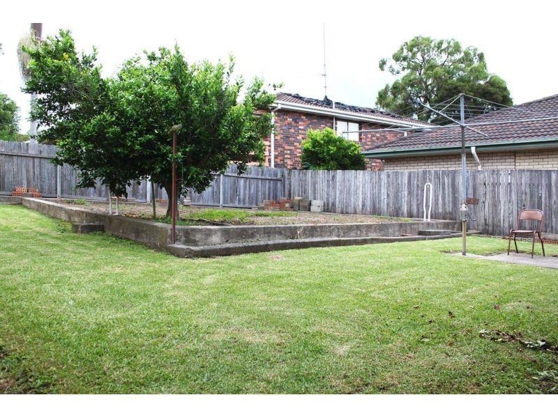 11 Rutledge Avenue, Dapto NSW 2530