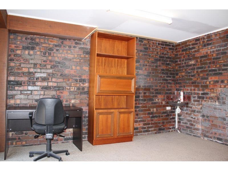 Room 8 / 1 Andrew Avenue, Keiraville NSW 2500