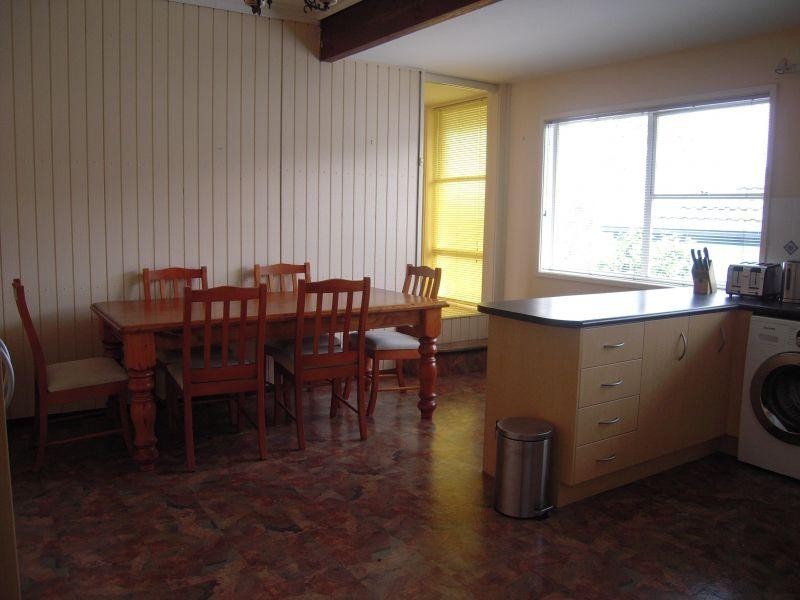 Room 8 / 1 Andrew Avenue, Keiraville NSW 2500