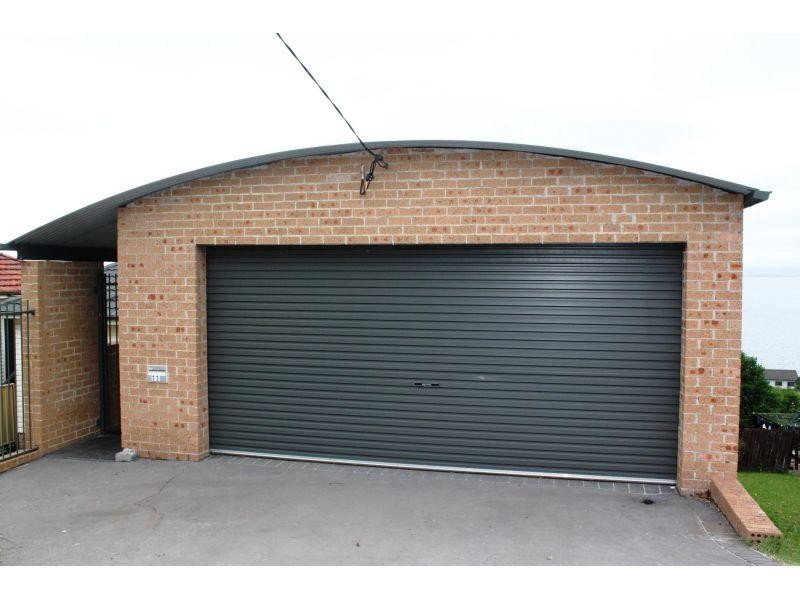 11 Hassan Street, Lake Heights NSW 2502