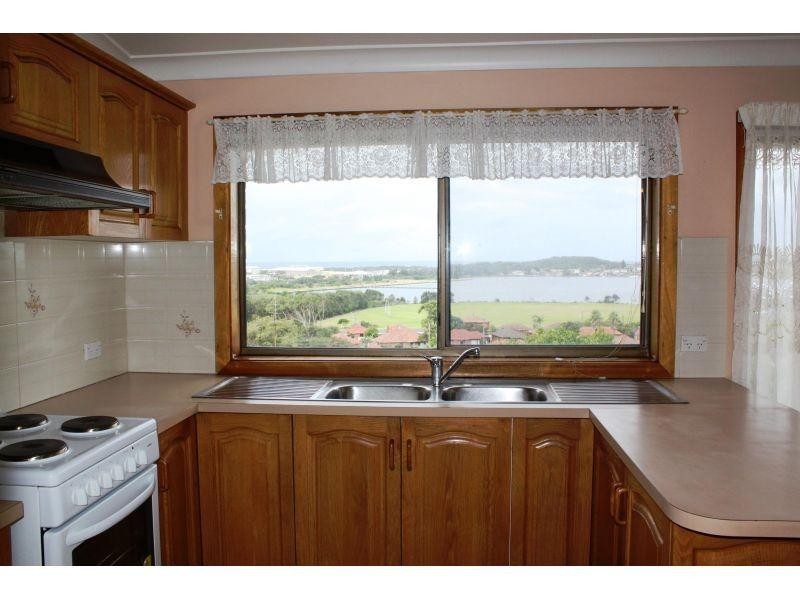 29 Fairfax Road, Warrawong NSW 2502