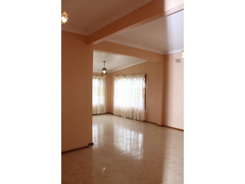 29 Fairfax Road, Warrawong NSW 2502