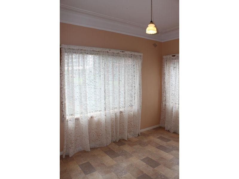 29 Fairfax Road, Warrawong NSW 2502