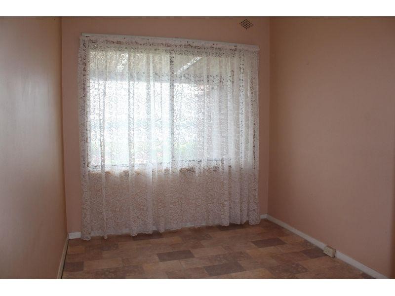 29 Fairfax Road, Warrawong NSW 2502