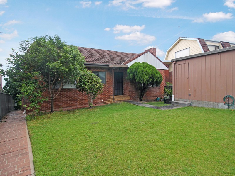 29 Fairfax Road, Warrawong NSW 2502