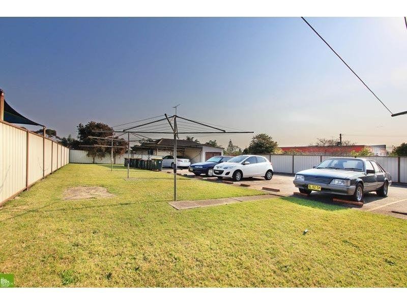 10/32 Hoskins Avenue, Warrawong NSW 2502