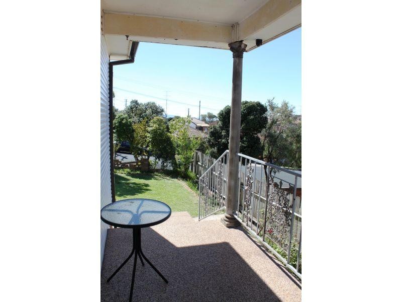 1/37 Lackawanna Street, Cringila NSW 2502