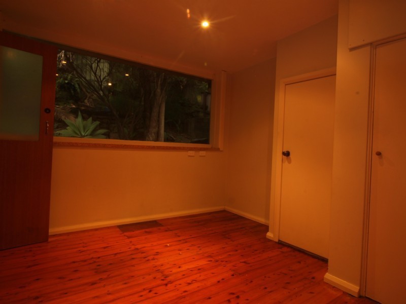 8A McKenzie Avenue, Wollongong NSW 2500