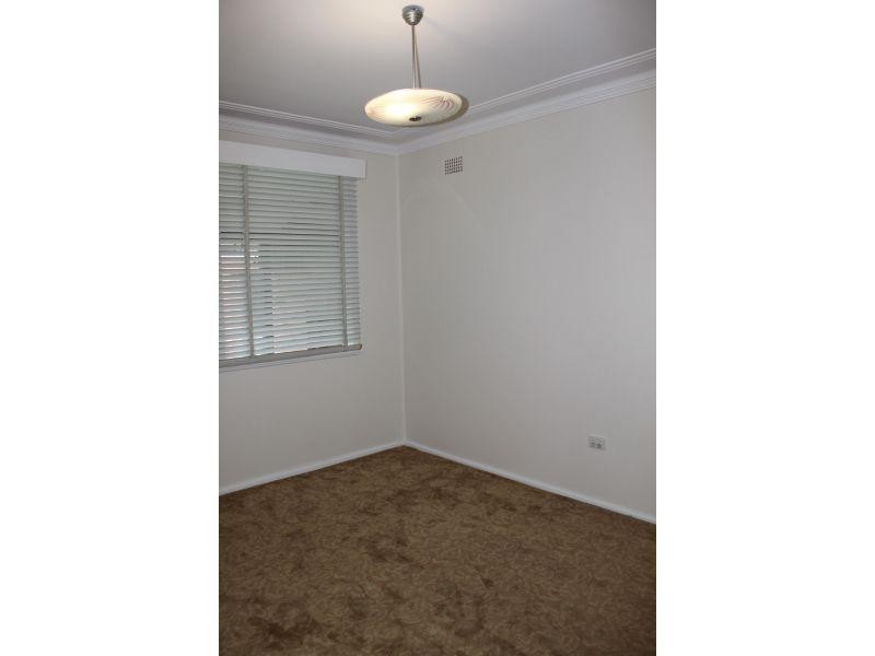 7 Wonson Avenue, Coniston NSW 2500