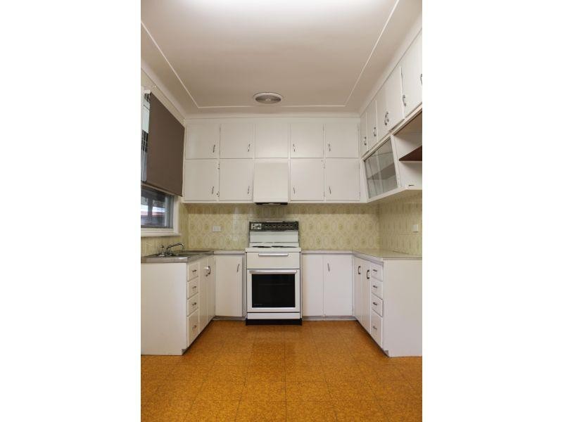 7 Wonson Avenue, Coniston NSW 2500