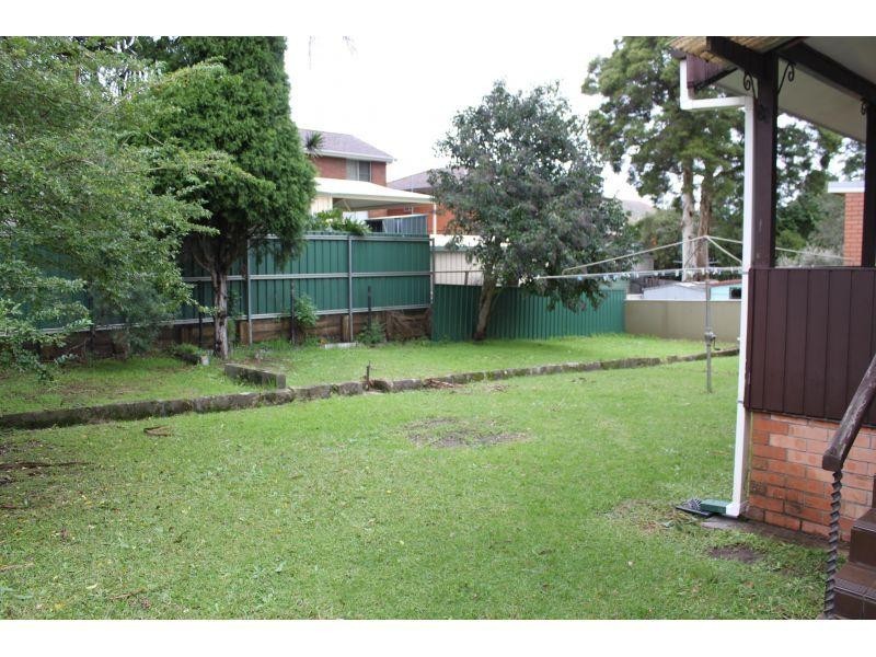 7 Wonson Avenue, Coniston NSW 2500
