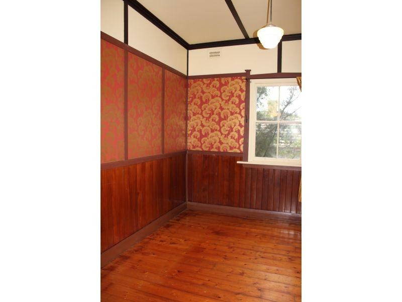 12 Payne Street, Mangerton NSW 2500