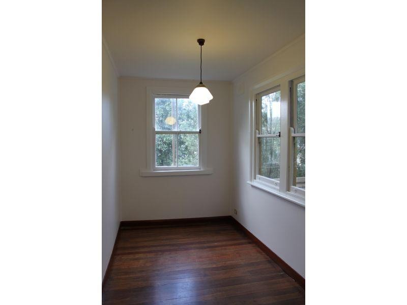 12 Payne Street, Mangerton NSW 2500