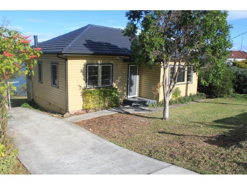 37 Northcliffe Drive, Lake Heights NSW 2502