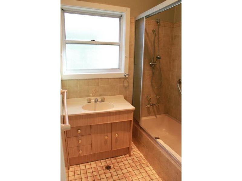 9 Uralba Street, Figtree NSW 2525