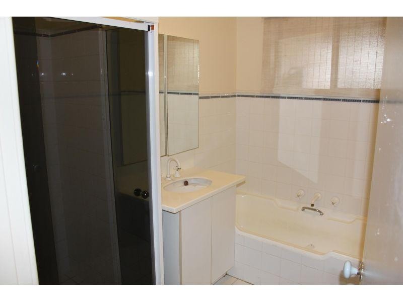 29 Euroka Street, West Wollongong NSW 2500