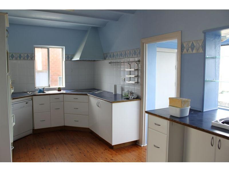 25 Fairfax Road, Warrawong NSW 2502