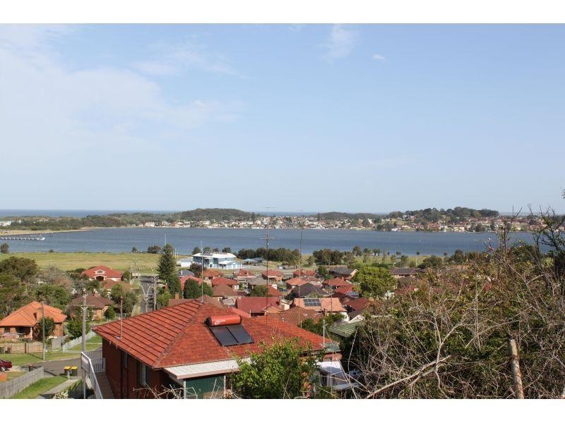 25 Fairfax Road, Warrawong NSW 2502