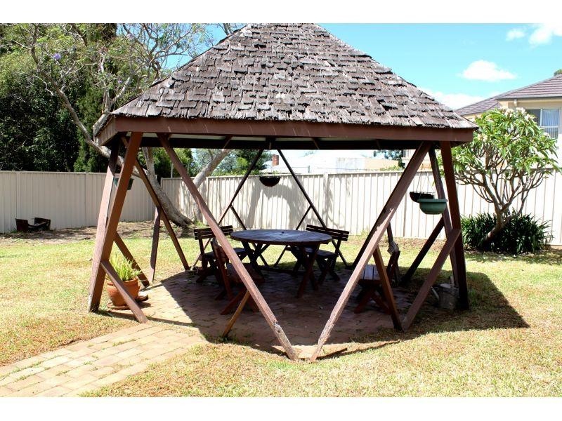 8 Spring Street, Mount Keira NSW 2500