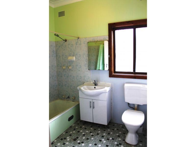 86 Bridge Street, Coniston NSW 2500