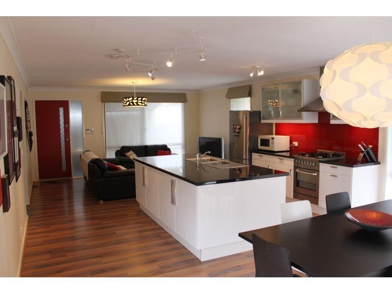 22 Serrata Place, Cordeaux Heights NSW 2526