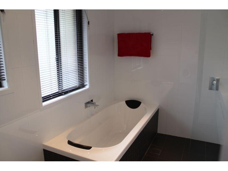 22 Serrata Place, Cordeaux Heights NSW 2526